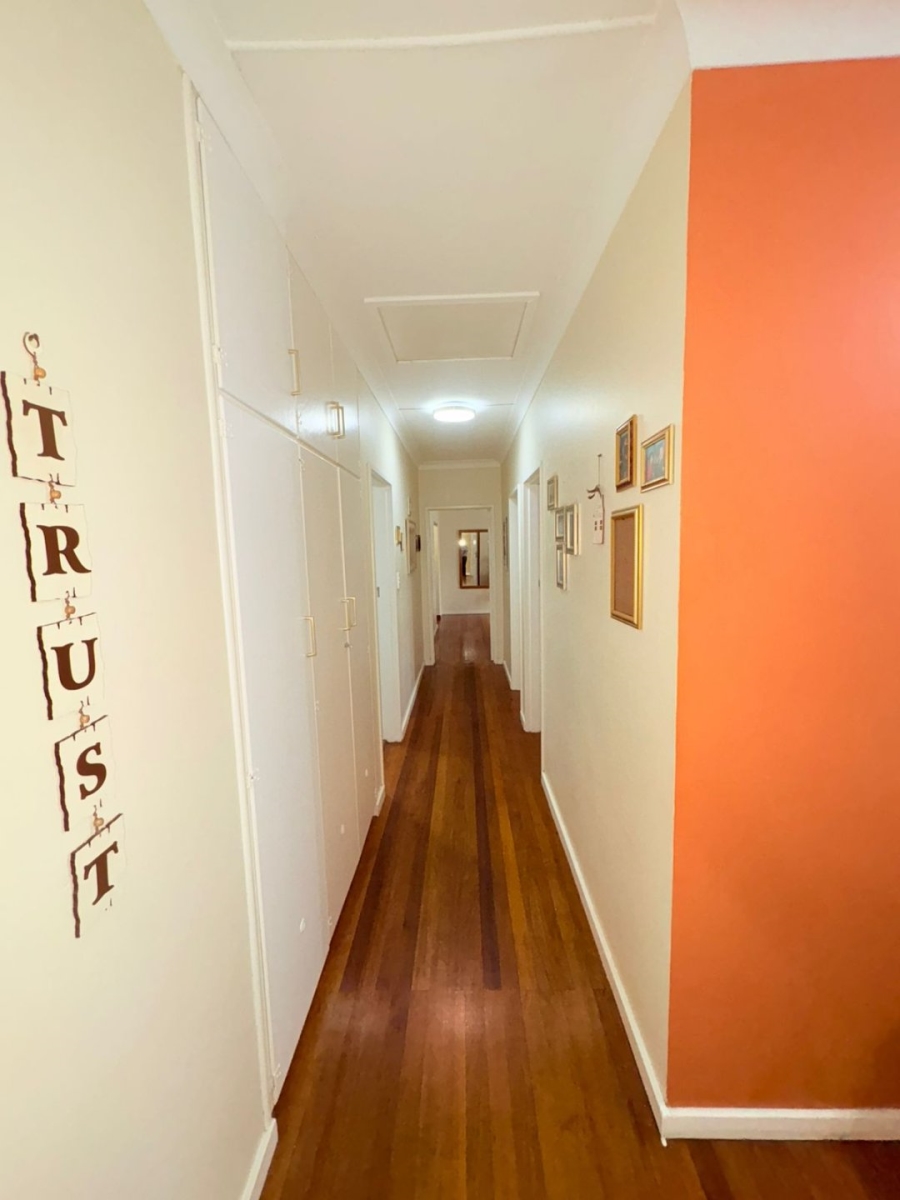 7 Bedroom Property for Sale in Sunnyridge Eastern Cape